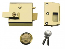 Yale Locks P1 Double Security Nightlatch Brasslux Finish 60mm Backset Visi Pack £79.00